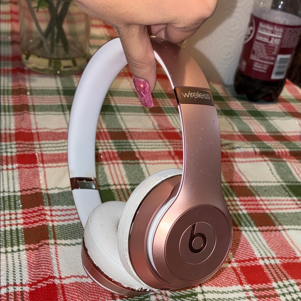 Beats Solo 3 - rose gold